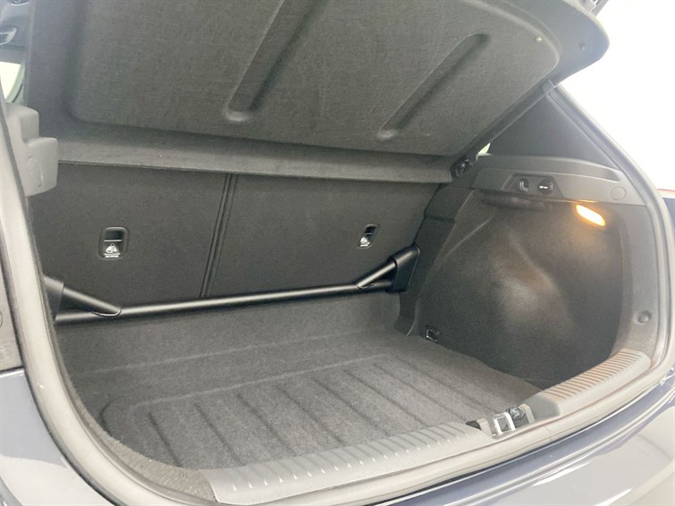 Used Hyundai i30 2023 for sale - 77239232: Photo 68