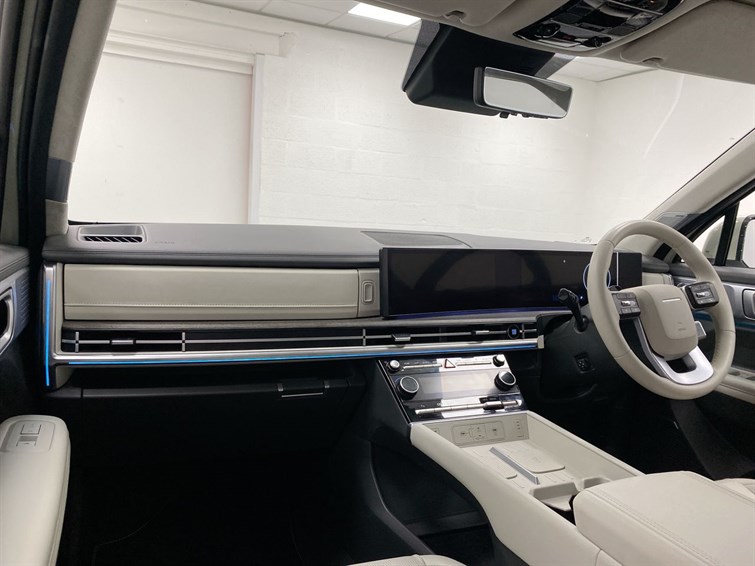 Used Hyundai Santa Fe 2025 for sale - 78081409: Photo 2