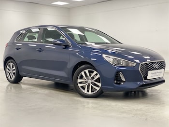 Used Hyundai i30 2018 for sale - 78277400: Photo