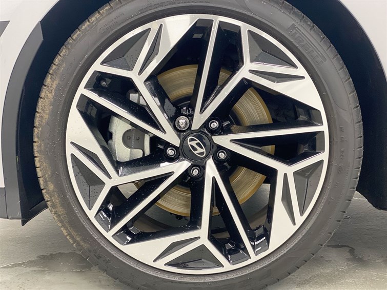 Used Hyundai IONIQ 6 2024 for sale - 78081353: Photo 10