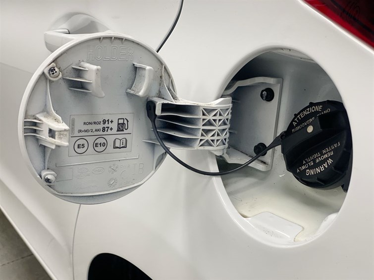 Used Hyundai i20 2020 for sale - 77210658: Photo 28