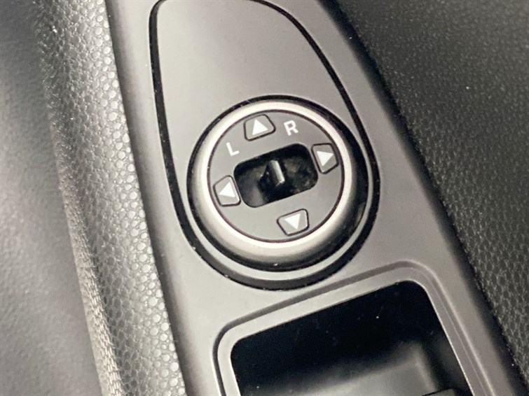 Used Hyundai i20 2020 for sale - 77210658: Photo 35