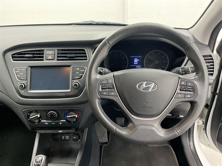 Used Hyundai i20 2020 for sale - 77210658: Photo 37