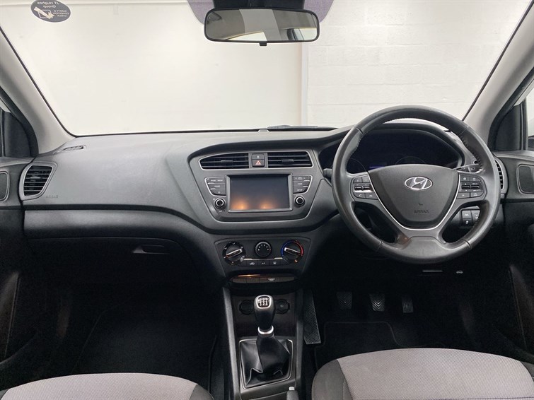 Used Hyundai i20 2020 for sale - 77210658: Photo 4