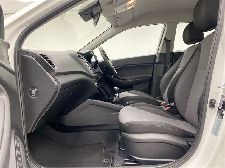 Used Hyundai i20 2020 for sale - 77210658: Photo 53