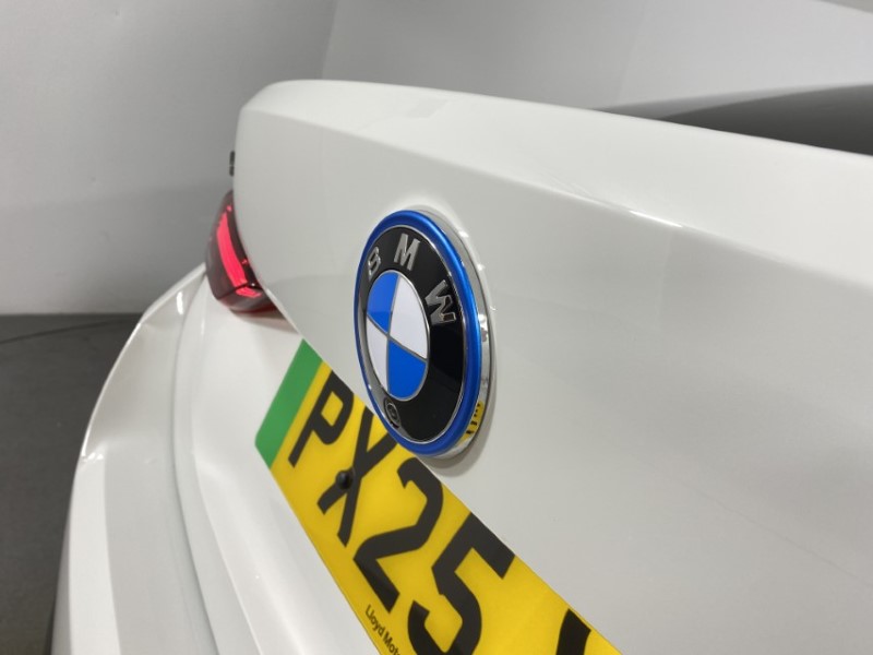 Used BMW i4 2025 for sale - 76982202: Photo 40