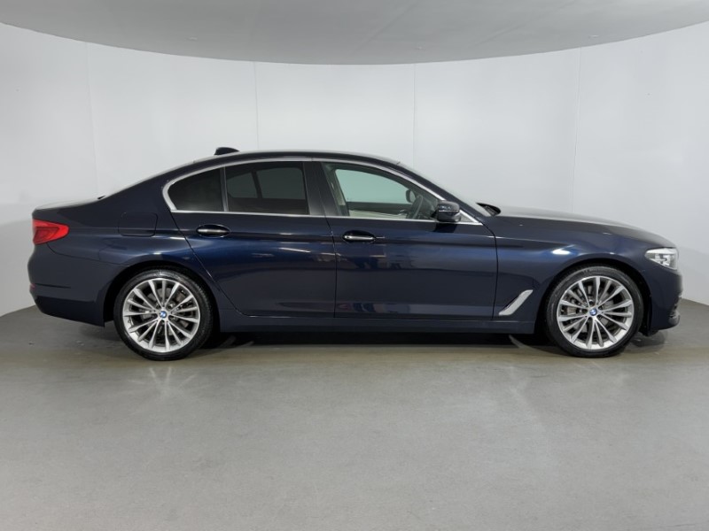 Used BMW 5 Series 2018 for sale - 77492779: Photo 3