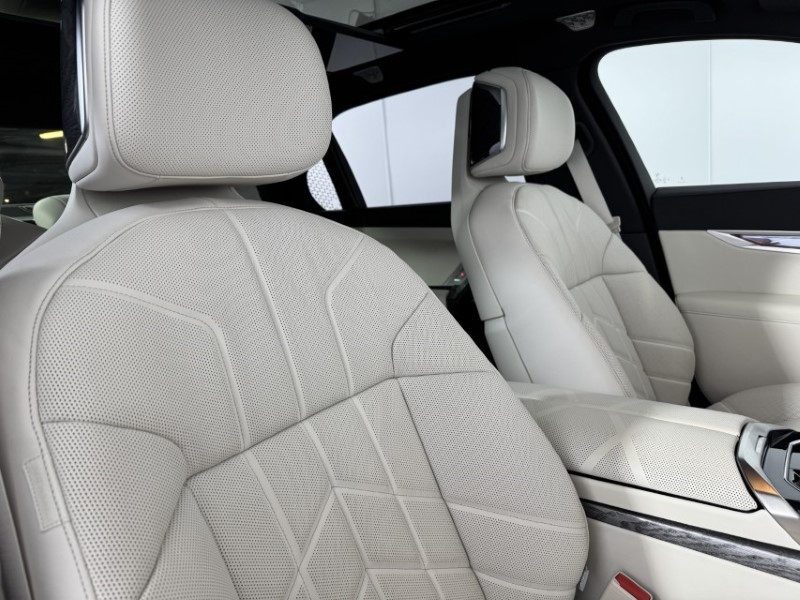 Used BMW 7 Series 2024 for sale - 78090467: Photo 11