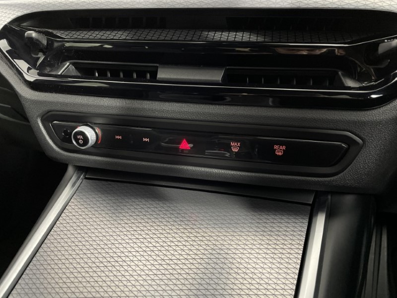 Used BMW 3 Series 2025 for sale - 77022992: Photo 22