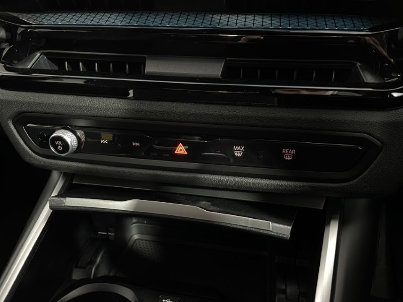 Used BMW 3 Series 2025 for sale - 77339602: Photo 24