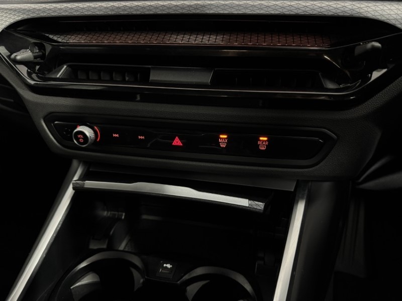 Used BMW 3 Series 2025 for sale - 77151633: Photo 11