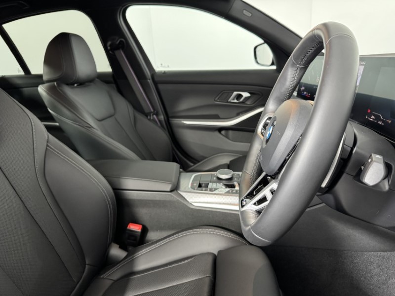 Used BMW 3 Series 2025 for sale - 77151633: Photo 12