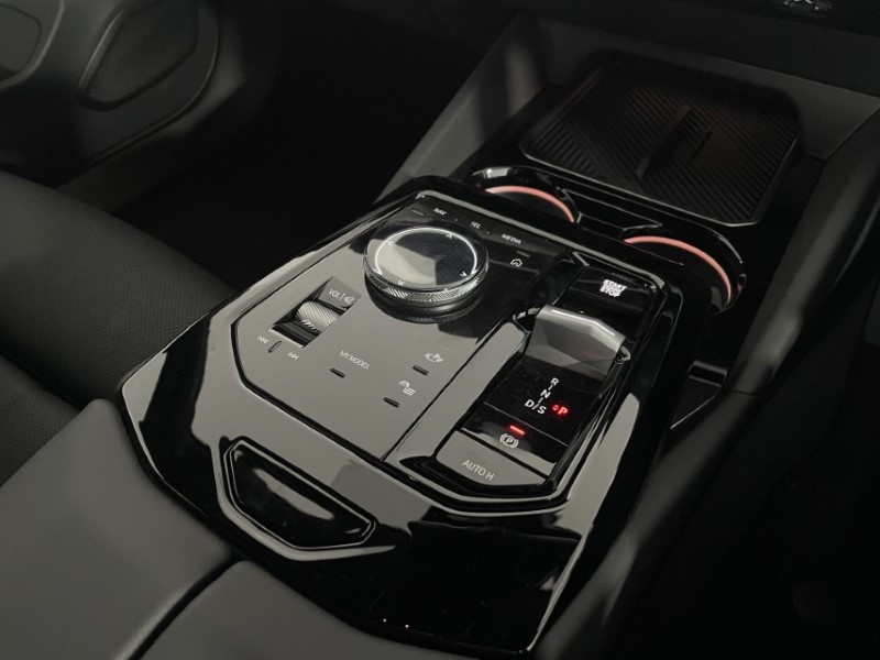 Used BMW 5 Series 2025 for sale - 76981113: Photo 10