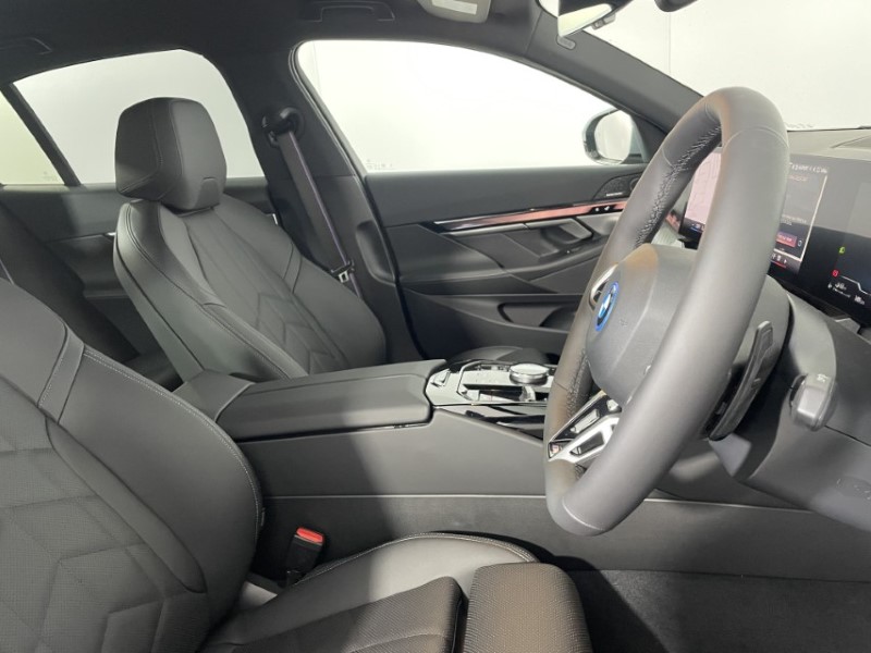 Used BMW 5 Series 2025 for sale - 76981113: Photo 11