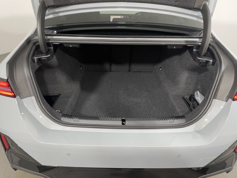 Used BMW 5 Series 2025 for sale - 76981113: Photo 13