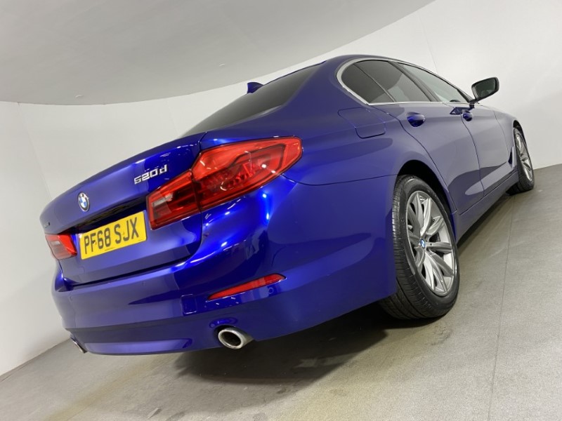 Used BMW 5 Series 2018 for sale - 77001377: Photo 45