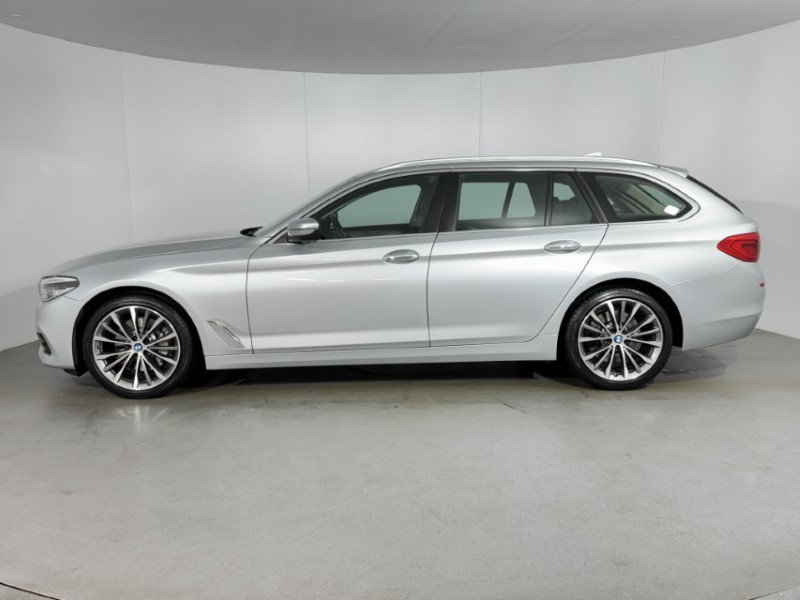 Used BMW 5 Series 2017 for sale - 77504451: Photo 3