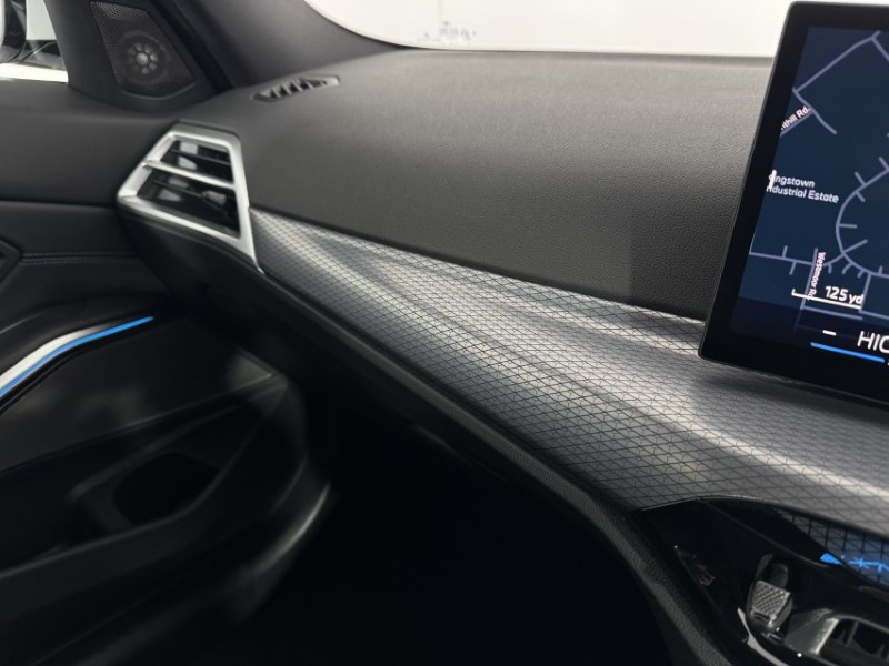 Used BMW 3 Series 2025 for sale - 77001339: Photo 21