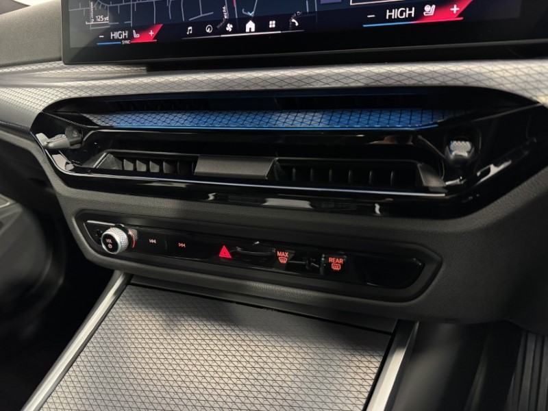 Used BMW 3 Series 2025 for sale - 77001339: Photo 32