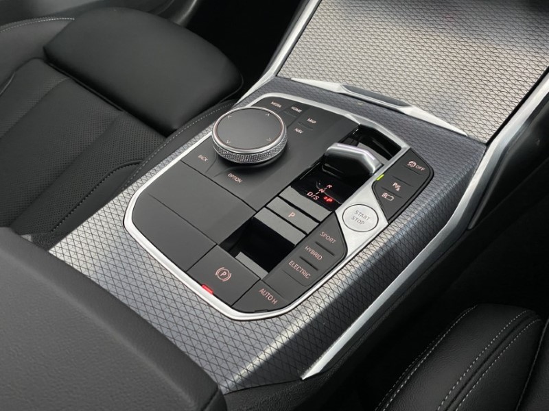 Used BMW 3 Series 2025 for sale - 76980929: Photo 10