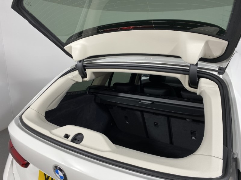 Used BMW 3 Series 2025 for sale - 76982271: Photo 42