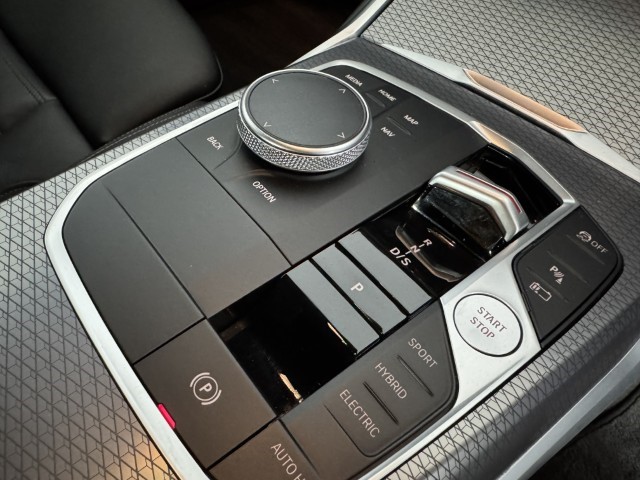 Used BMW 3 Series 2023 for sale - 77519402: Photo 10