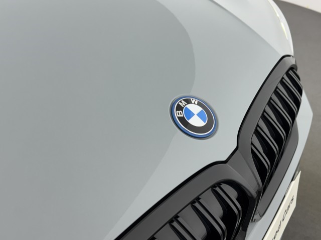 Used BMW 3 Series 2023 for sale - 77519402: Photo 32