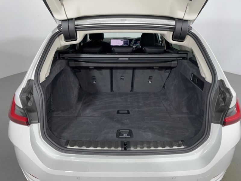 Used BMW 3 Series 2025 for sale - 76980928: Photo 13