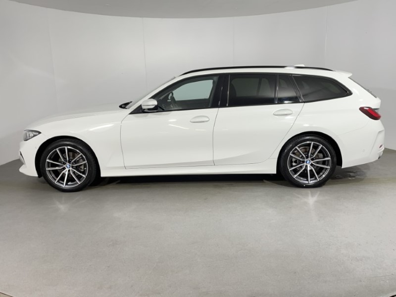 Used BMW 3 Series 2025 for sale - 76980928: Photo 48