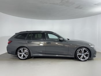Used BMW 3 Series 2024 for sale - 78540337: Photo