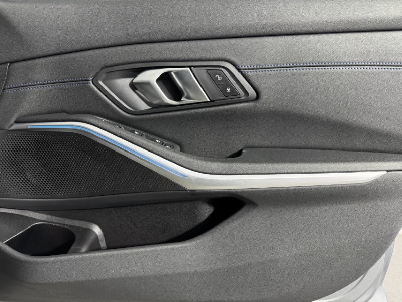 Used BMW 3 Series 2024 for sale - 77274378: Photo 38