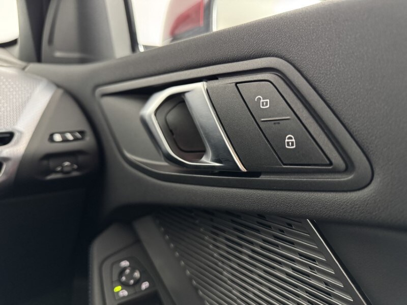 Used BMW 1 Series 2025 for sale - 78199100: Photo 37