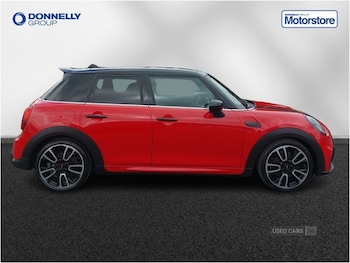 Used MINI Hatch 2021 for sale - 75327602: Photo