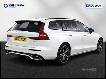 Used Volvo V60 2019 for sale - 76296434: Photo 2