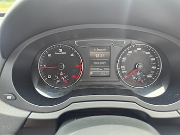Used Audi Q3 2016 for sale - 76104514: Photo