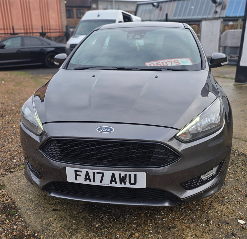 Used Ford Focus 2017 for sale - 77025688: Photo 3