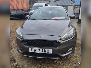 Used Ford Focus 2017 for sale - 77025688: Photo