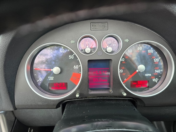 Used Audi TT 2002 for sale - 75570366: Photo 2