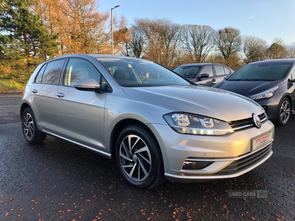 Used Volkswagen Golf 2019 for sale - 76802943: Photo 1