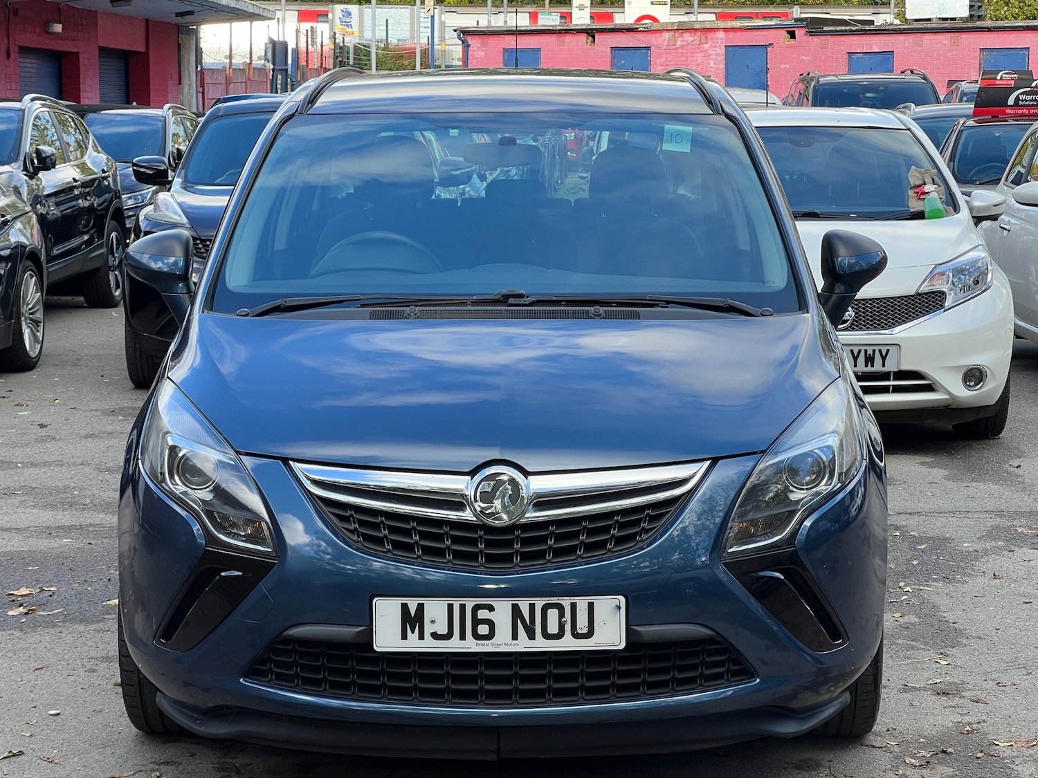 Used Vauxhall Zafira Tourer 2016 for sale - 76373343: Photo 2