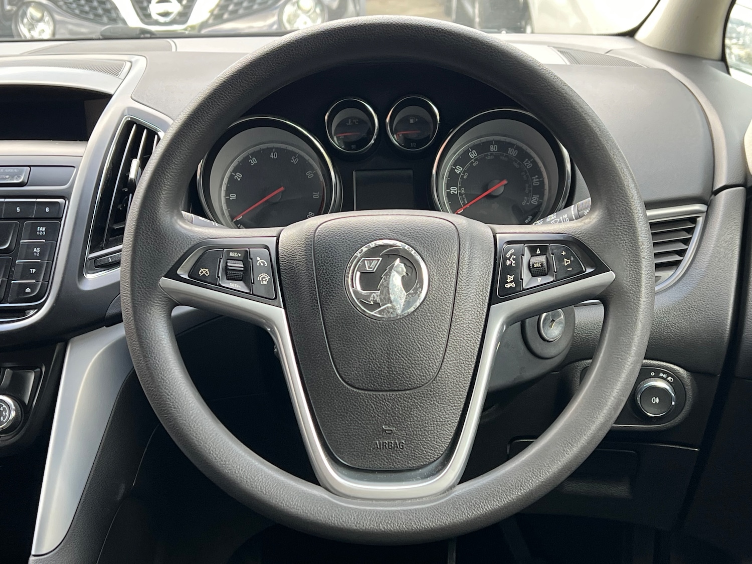 Used Vauxhall Zafira Tourer 2016 for sale - 76373343: Photo 21