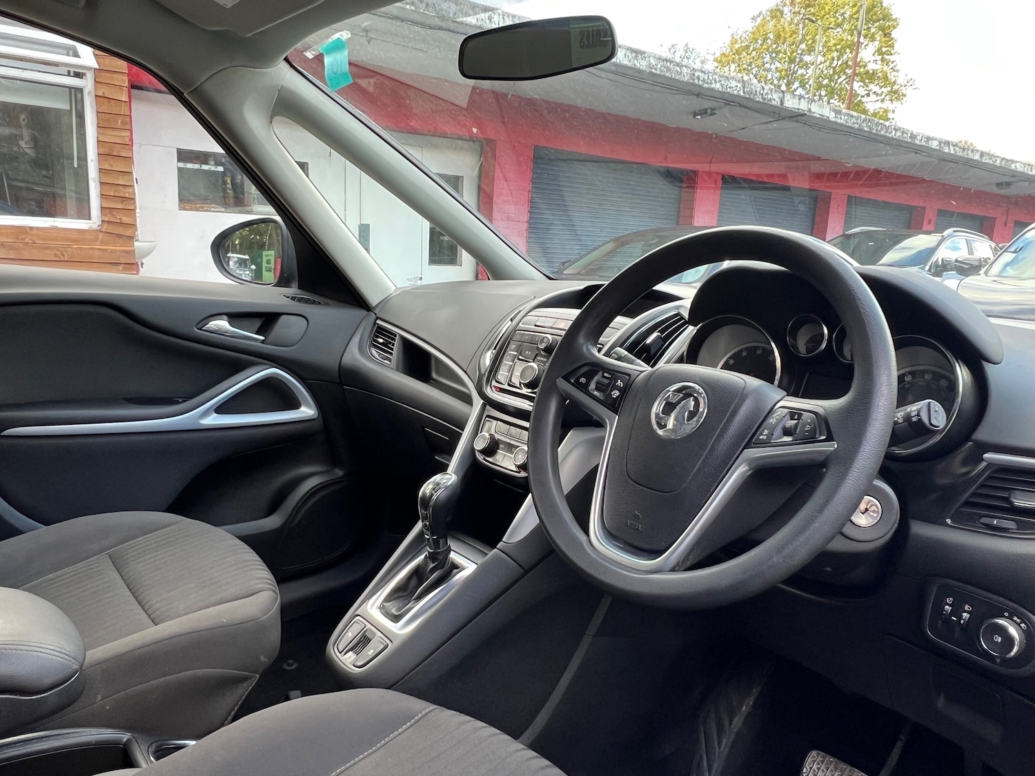 Used Vauxhall Zafira Tourer 2016 for sale - 76373343: Photo 9