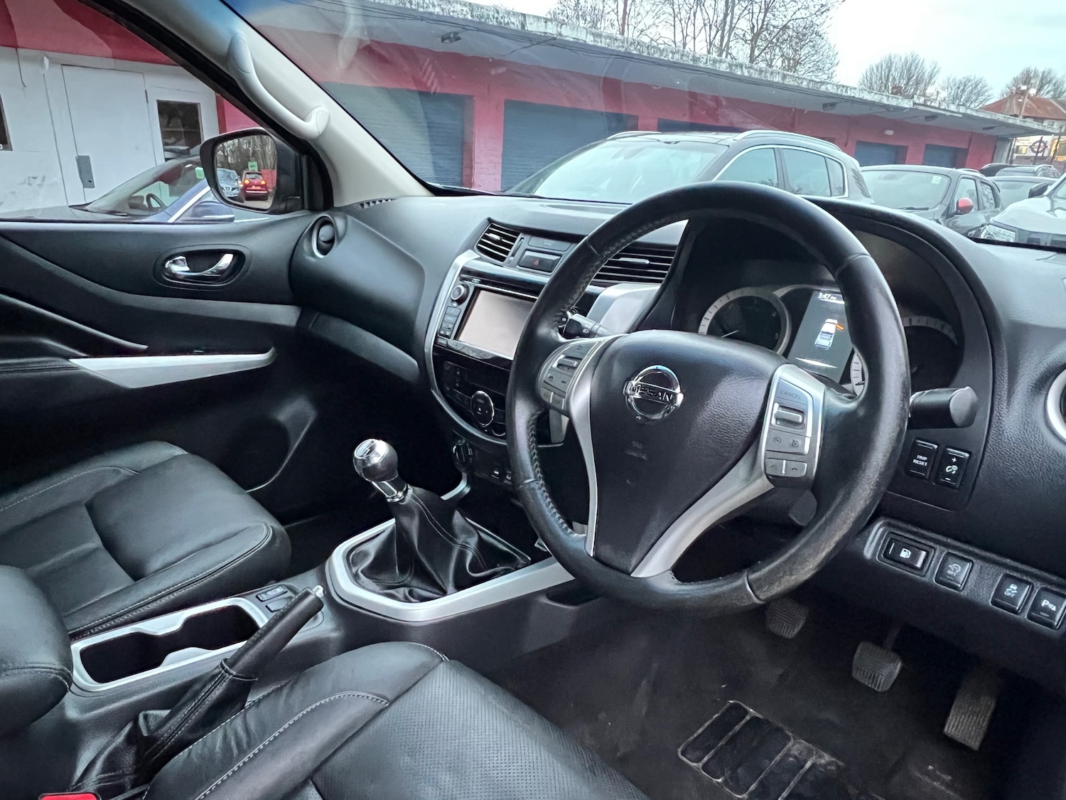 Used Nissan Navara 2017 for sale - 77072155: Photo 9