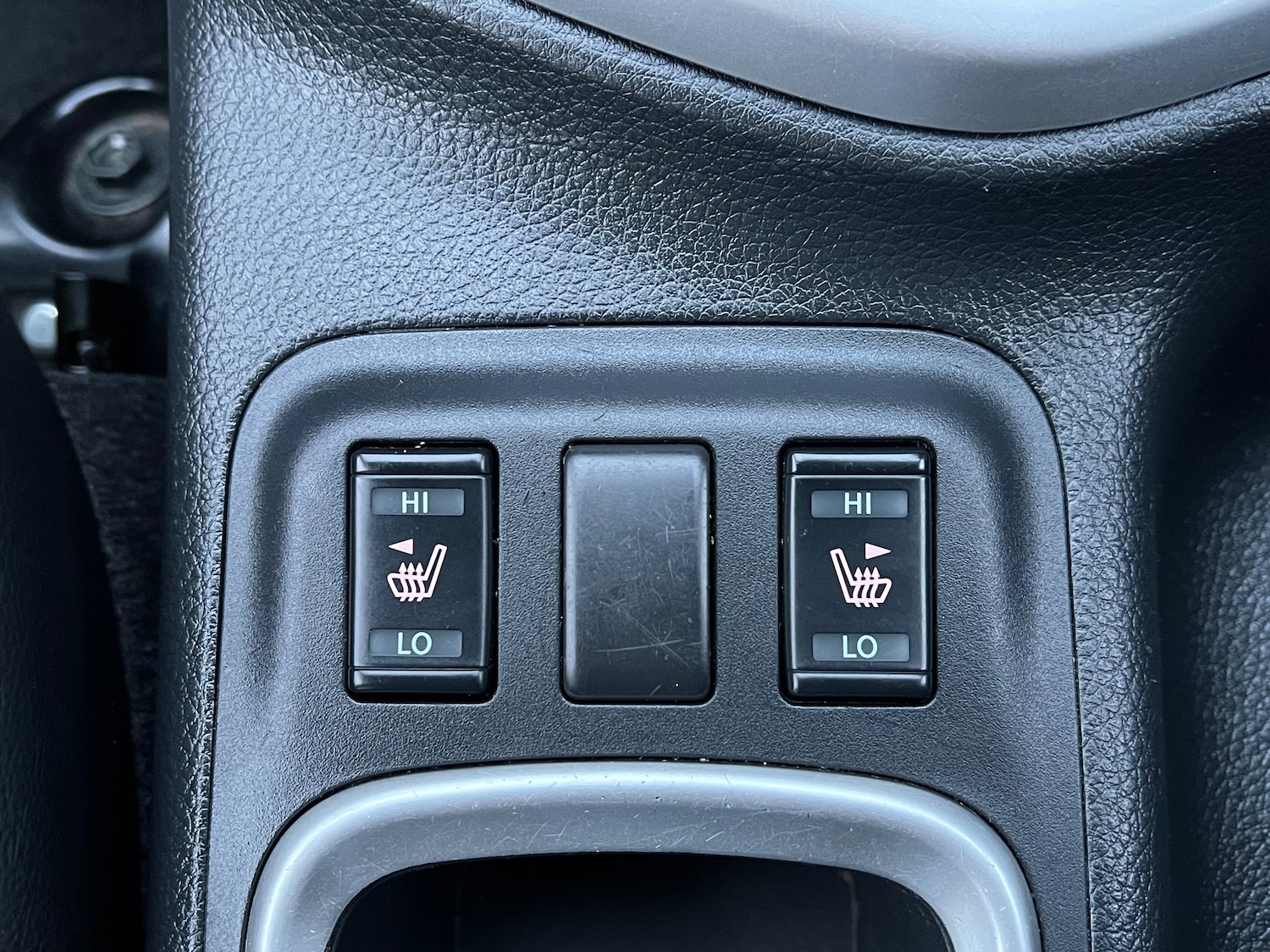 Used Nissan Navara 2019 for sale - 77026676: Photo 34