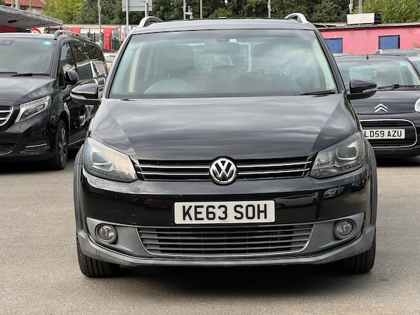 Used Volkswagen Touran 2014 for sale - 75643931: Photo 2