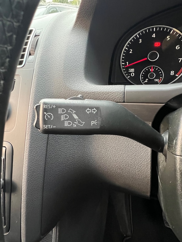 Used Volkswagen Touran 2014 for sale - 75643931: Photo 34