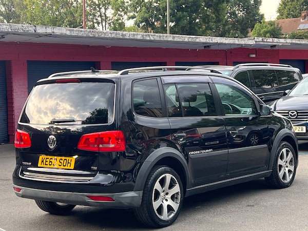 Used Volkswagen Touran 2014 for sale - 75643931: Photo 8