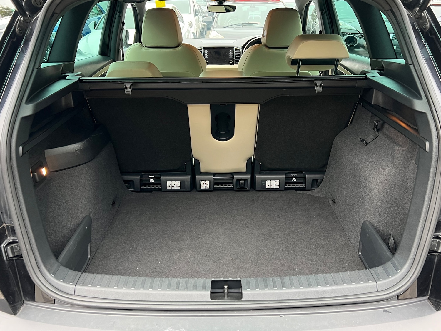 Used Skoda Karoq 2018 for sale - 76273793: Photo 13