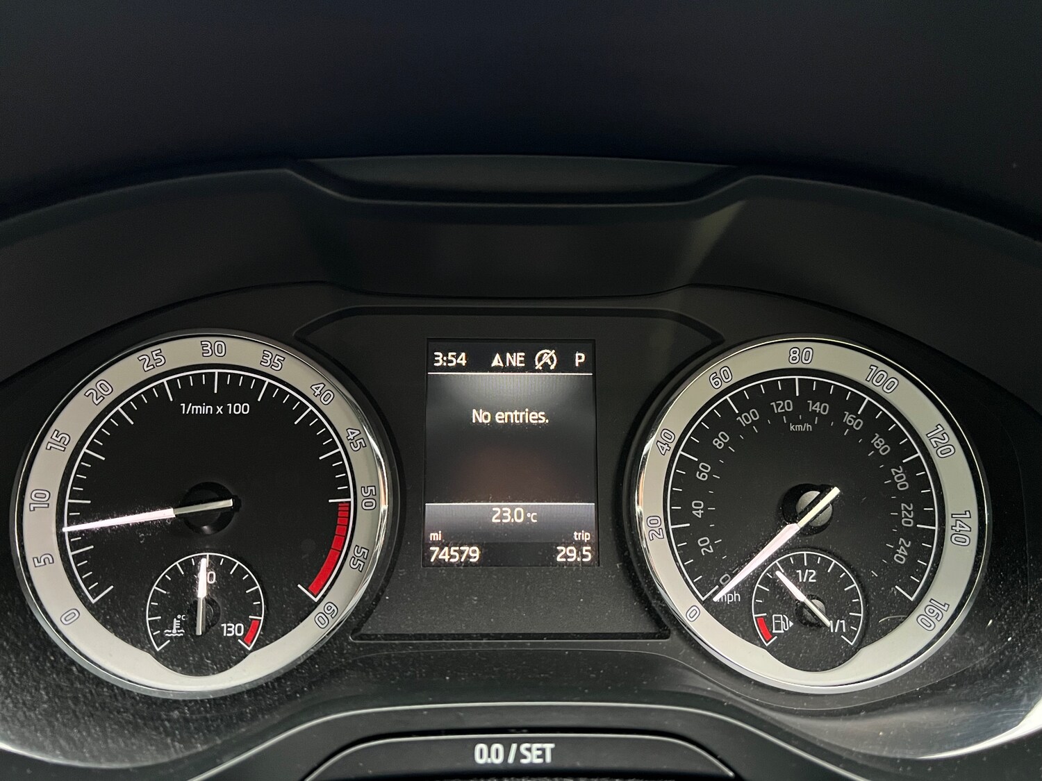 Used Skoda Karoq 2018 for sale - 76273793: Photo 23