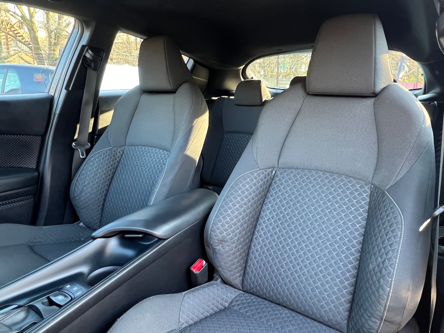 Used Toyota C-HR 2021 for sale - 77989836: Photo 14